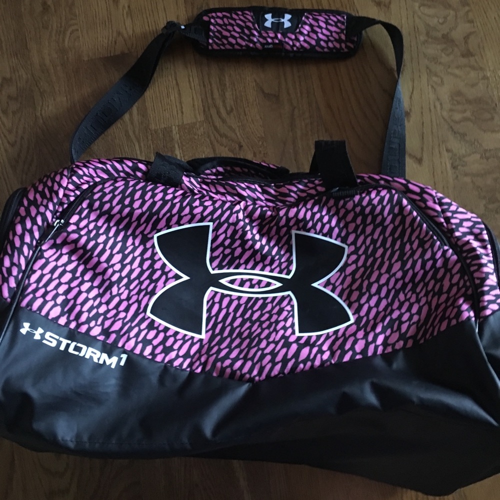 Pink underarmor duffle🔥❤️